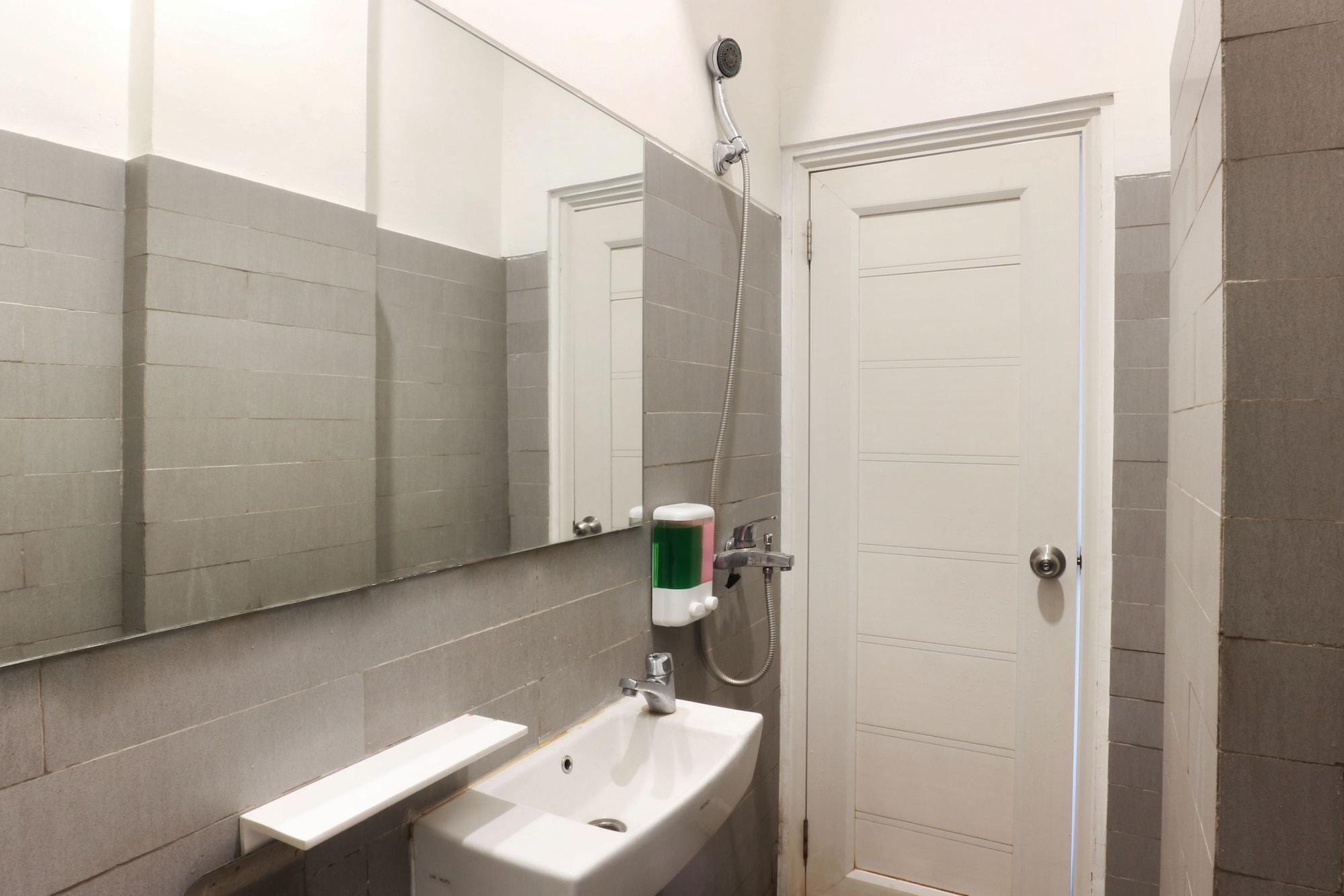 Urbana Homes Syariah Jakarta Exteriör bild
